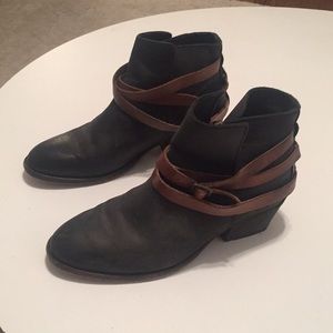 Anthropologie H by Hudson booties Black and Tan